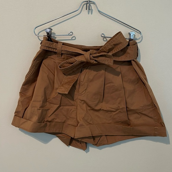 High Rise Pull-On Shorts - Picture 2 of 3